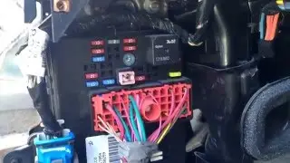 Chevy Cobalt 2004-2010 Fuse Box Location