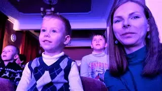 vlog 🌲  За свои тридцать лет я первый раз сходила в кукольный театр