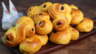 The fluffiest saffron buns I have ever eaten | Lussekatt |Santa Lucia