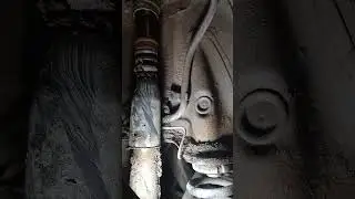 380к пробега.   родные ртбойники, а вот аморты?