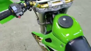 Kawasaki KLX250, 2001 год