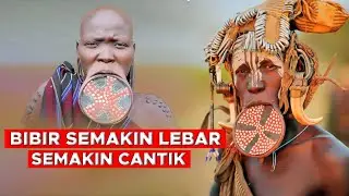 Standar Kecantikan Suku Mursi : Bibir lebar
