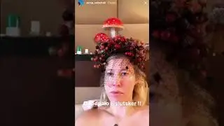 Ксения Собчак, разбивающая яйца