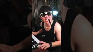เอี๊ยด talkbox #เอี๊ยด #dgerrard #talkbox #cover #wurlitzer #minimoog #moog #synthesizer #homestudio