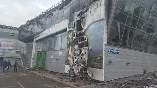 Последствия пожара в автосалонах Кемерово.
