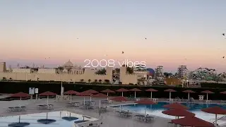 2008 vibes.