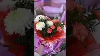 Как то так🤷‍♀️ #букет #упаковка #flowers #флористика #цветы #флористикадляначинающих