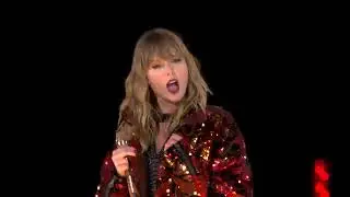 Taylor Swift and Shawn Mendes Perform 'There's Nothing Holding Me Back'