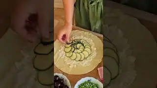 галета с кабачком и зелёным горошком! #галета#пирог#быстрыйпирог#овощи