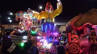 Dumbo en una carroza técnica en Jujuy
