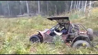 Вытаскиваем багги Лайт из болота.