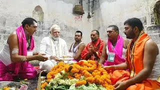 PM Modi Prays at Baba Baidyanath Dham in Deoghar