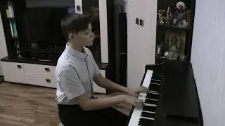 F.Chopin - Prelude in E Minor (Op. 28 No. 4) Plays Milovanov Anton