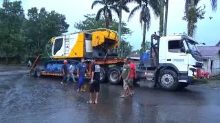 Alat Berat Raksasa di Datangkan Lagi Untuk Perbaikan Jalan Lembah Anai