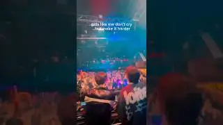 Imagine dropping ‘girls like me don’t cry’ at a rave #4theculture #techno #harddance