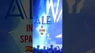 "ALE in Spain"  @TheWarning - Santiago de Compostela 🇪🇦  4/6/24 #livemusic #bassist #fyp #martintw