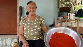 DONA LUZIA ENSINA FAZER COLORAU