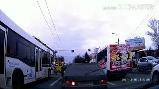 18 ноября. Пенза. Маршрутчик грубо нарушает ПДД