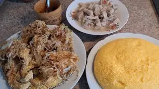 463...Мамалыга с жареной рыбой на кукурузой муке.
