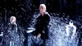 Glee - Singing in the rain/umbrella