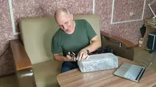 Мерч от Яндекс Дзена. Штатив, кольцевая лампа с держателем для телефона...