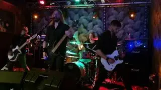 LYING FIGURES - The Mirror - (Live @ Nancy, Fr)