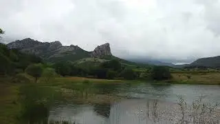Колоритный уголок Крыма. Щебетовка. Коктебель накрыли тучи.