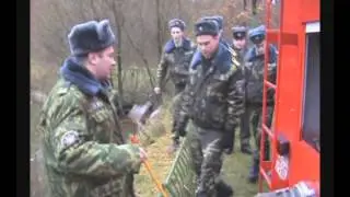 Забор воды пожарной автоцистерной АЦ-40(130)63Б от открытого водоисточника.