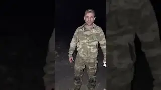 Комбат батальона Спарта приехал показать аэропорт не верьте Фейкам свинорылых!!!