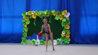 Дорохова Анастасія мяч