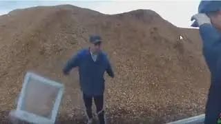 толик еболик