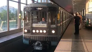 81-717/714.5М и 81-714.5М Перекраска Московский транспорт На станции Воробьёвы горы