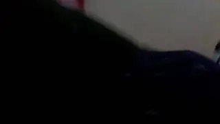 Двоюродная сестра нападает на брата