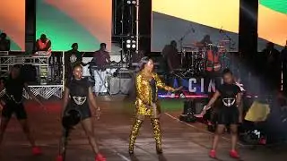 Ugandan Vocalist Cindy Sanyu Performs Dilemma Song on Stage | Bobi wine Mr. G