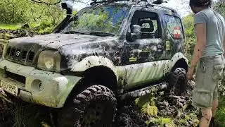 Her Jimny's Stuck on a Rock 2018