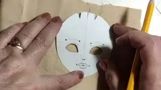 КАК С ПОМОЩЬЮ МОЕГО ТРАФАРЕТА НАРИСОВАТЬ ЛИЦО КУКЛЕ