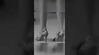 Електрична пемза (апарат) для педикюру Pedi Spin у комплекті зі змінними насадками