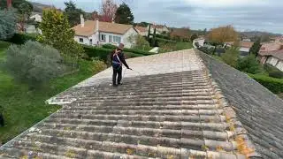Vidéo impressionnante de nettoyage de toiture sans Karcher, sans chlore, sans javel, sans corrosif