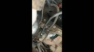 УАЗ буханка, запах бензина из под капота в дороге.