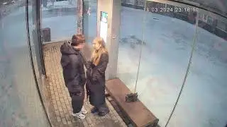 Вандал выстрелил в остановку в Сургуте
