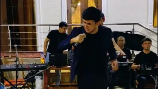 Qoqonlik qiz Oybek Mamadaliyev Jonli ijro 💯 #jaloliddin_ahmadaliyev #jonliijro #shorts #video #song