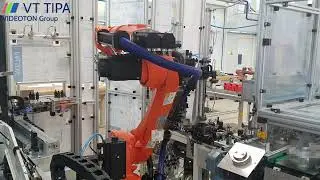 Specialmachine: Heating, pressing, robothandling