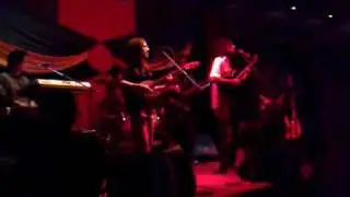Un Rojo en el Jazz Cafe