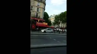 SOUS LE CIEL DE PARIS
