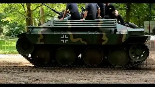 BERGEPANZER 38T HETZER MIT 2 CM FLAK 38 | Overloon | 4K | Engine sound