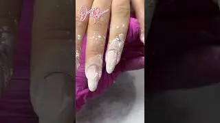 Чур я буду первая☝🏻Случайный маникюр🙃 