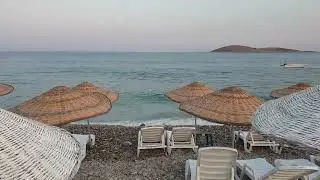 Sound On The Beach With The Waves Sound Effect