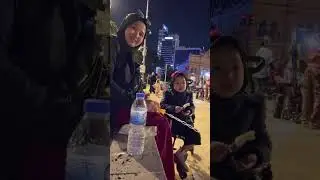 Sorotan 56.49 - 1.01.50 dari Paupao Family sedang live sekarang!