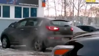 Женщина на ручнике