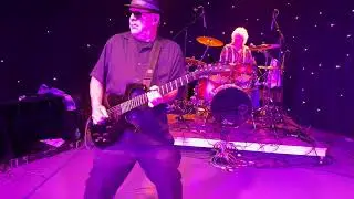 Tony Greathouse - Blues Jam with him Singing - A "Great" addition to California Creedence!